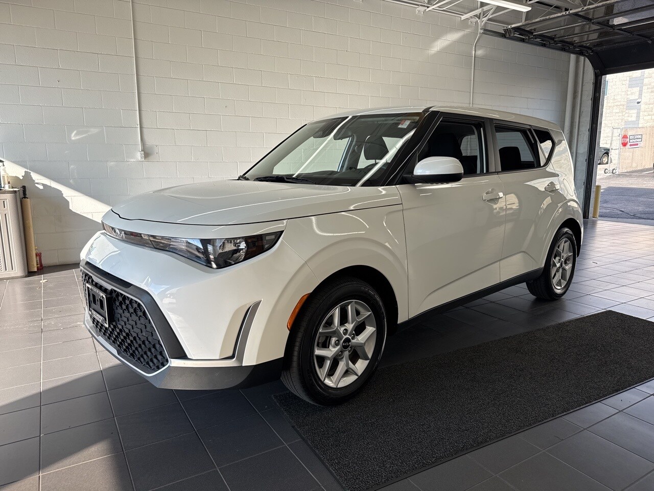 2024 Kia Soul LX S photo 4