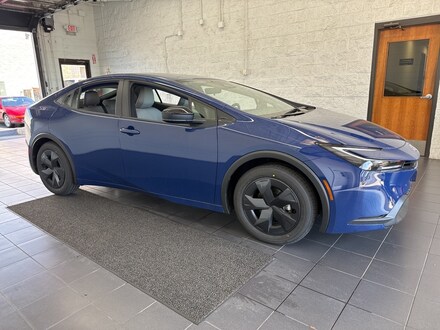 2026 Toyota Prius LE Hatchback