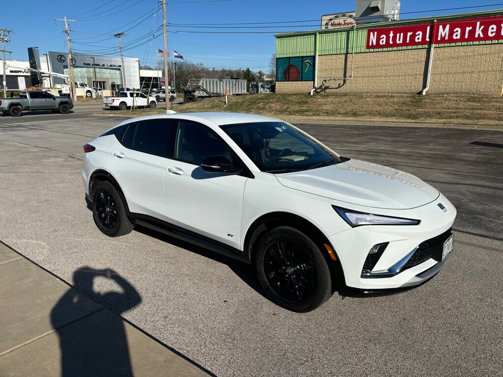 Used 2025 Buick Envista Sport Touring SUV
