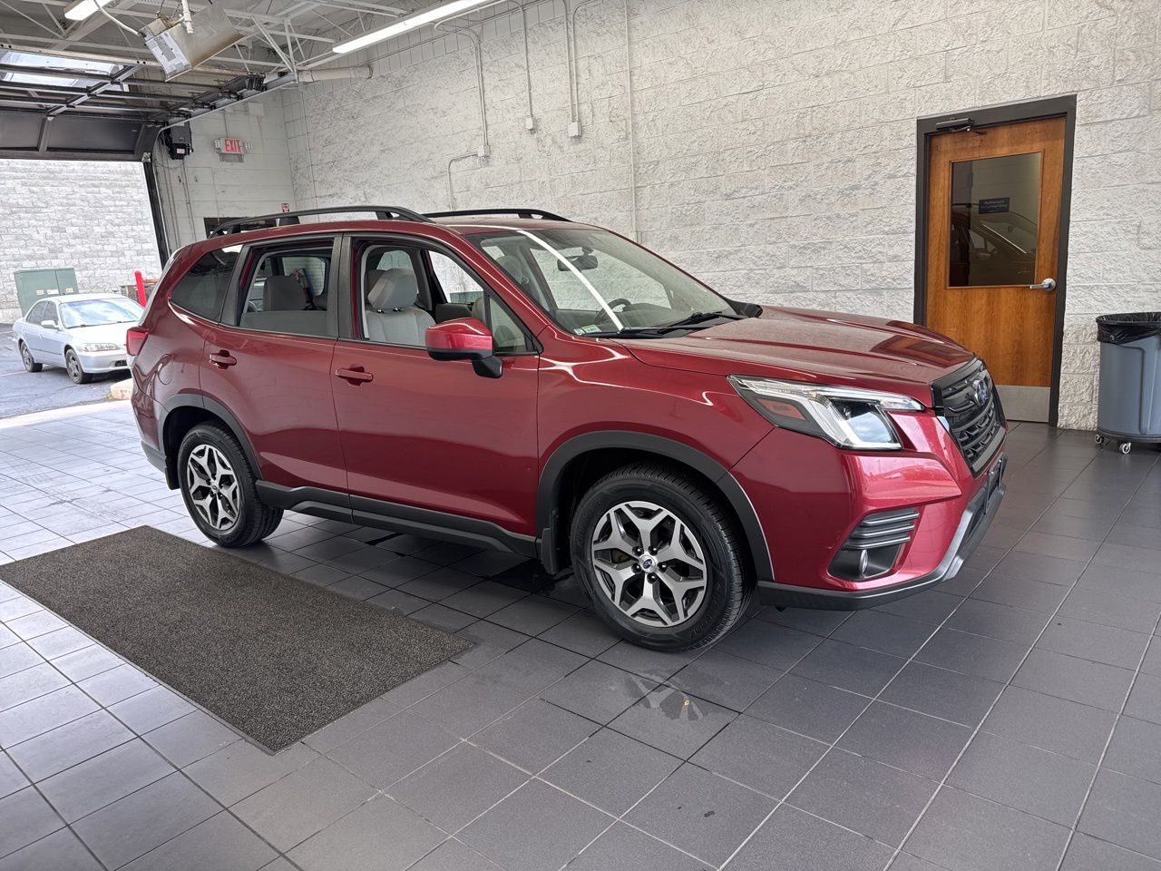 2022 Subaru Forester Premium's photo