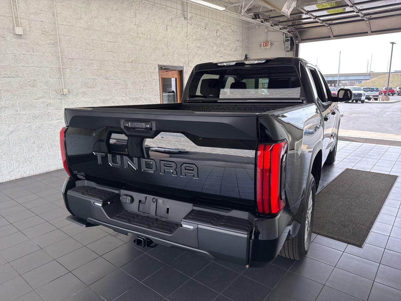 2026 Toyota Tundra SR5 - Photo 7