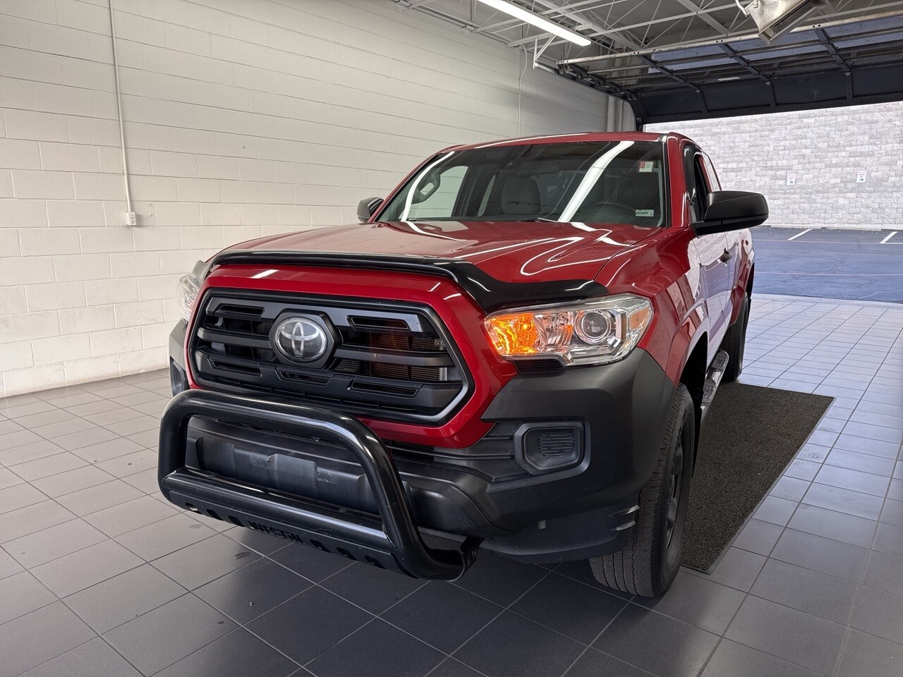 2019 Toyota Tacoma SR photo 3