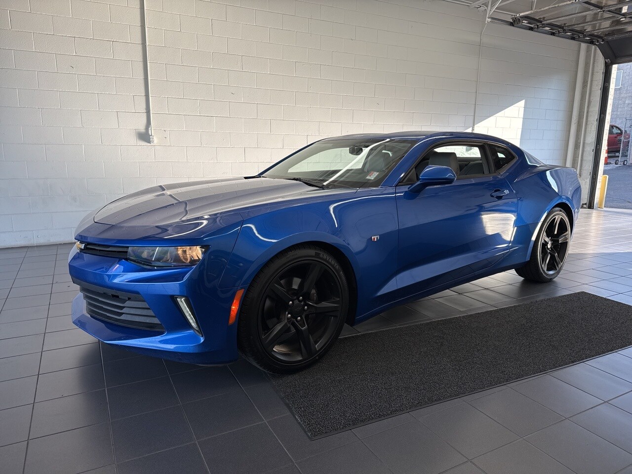 2016 Chevrolet Camaro 2LT photo 4