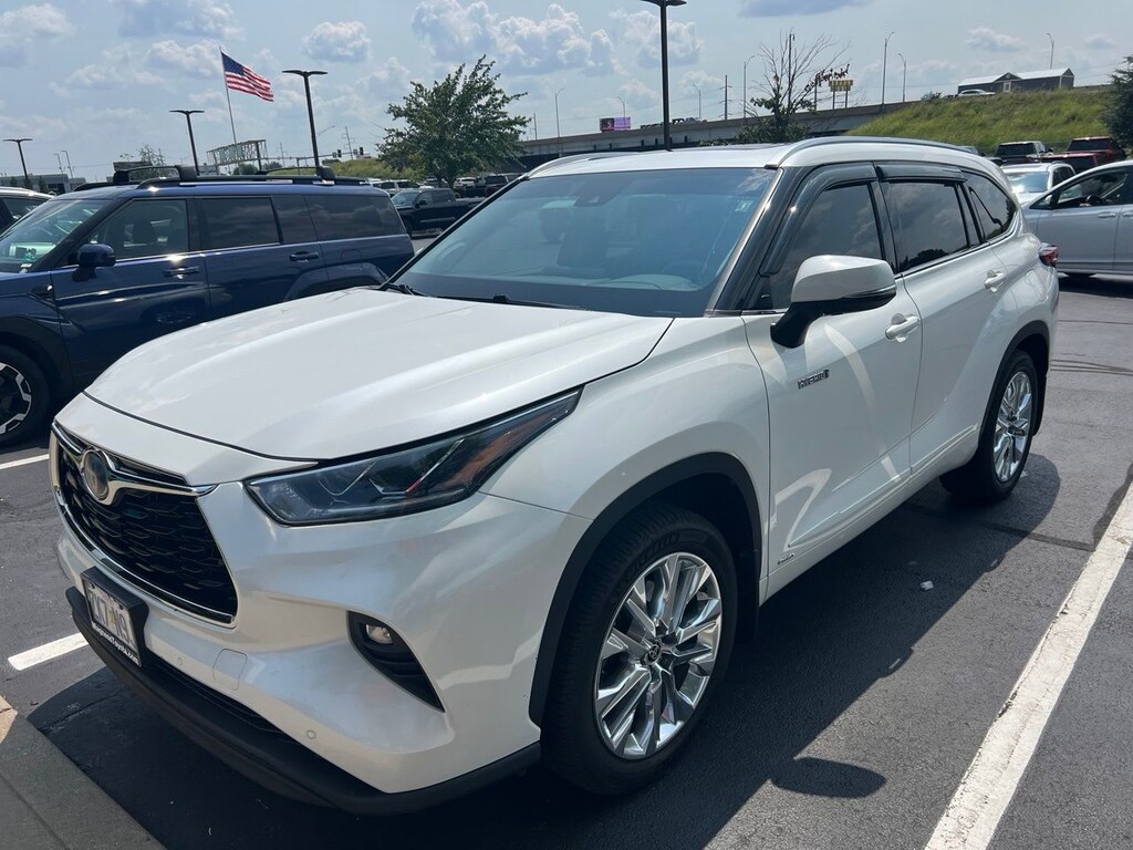 Used 2020 Toyota Highlander Hybrid Limited SUV