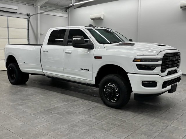 2025 Ram 3500 Truck Crew Cab 