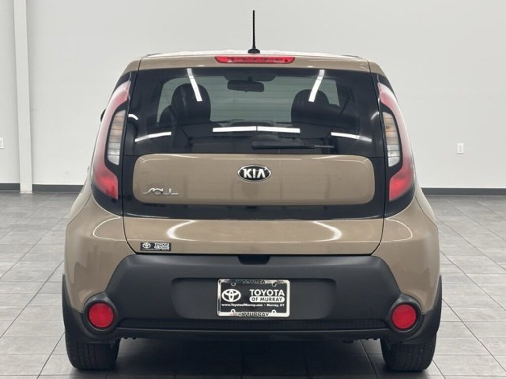 Used 2015 Kia Soul Base FWD Hatchback