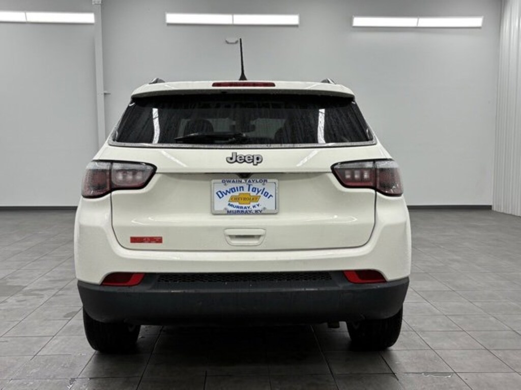 Used 2019 Jeep Compass Latitude FWD SUV