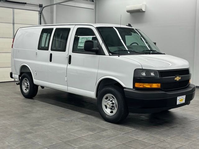 2026 Chevrolet Express 2500 Van Cargo Van 
