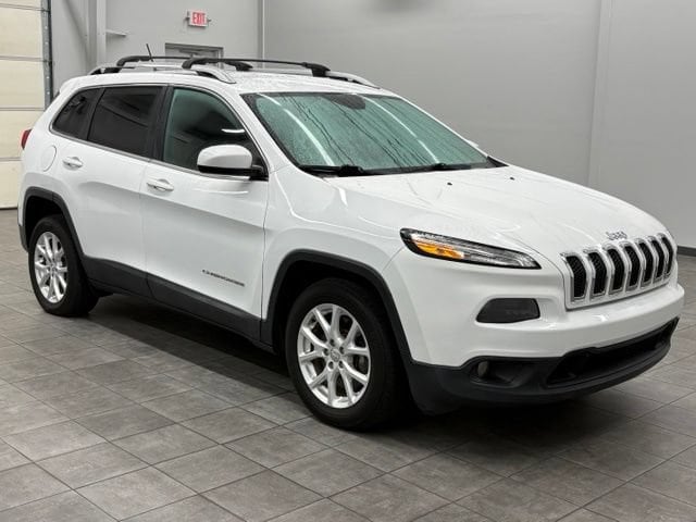 2017 Jeep Cherokee SUV 