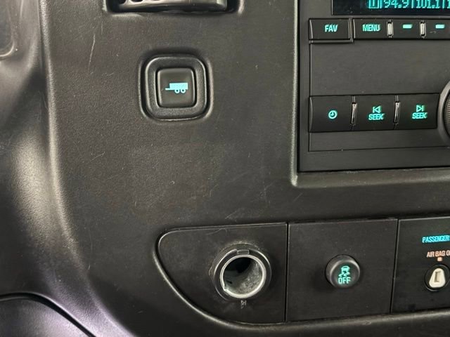 2022 GMC Savana Cargo Work Van - Photo 23