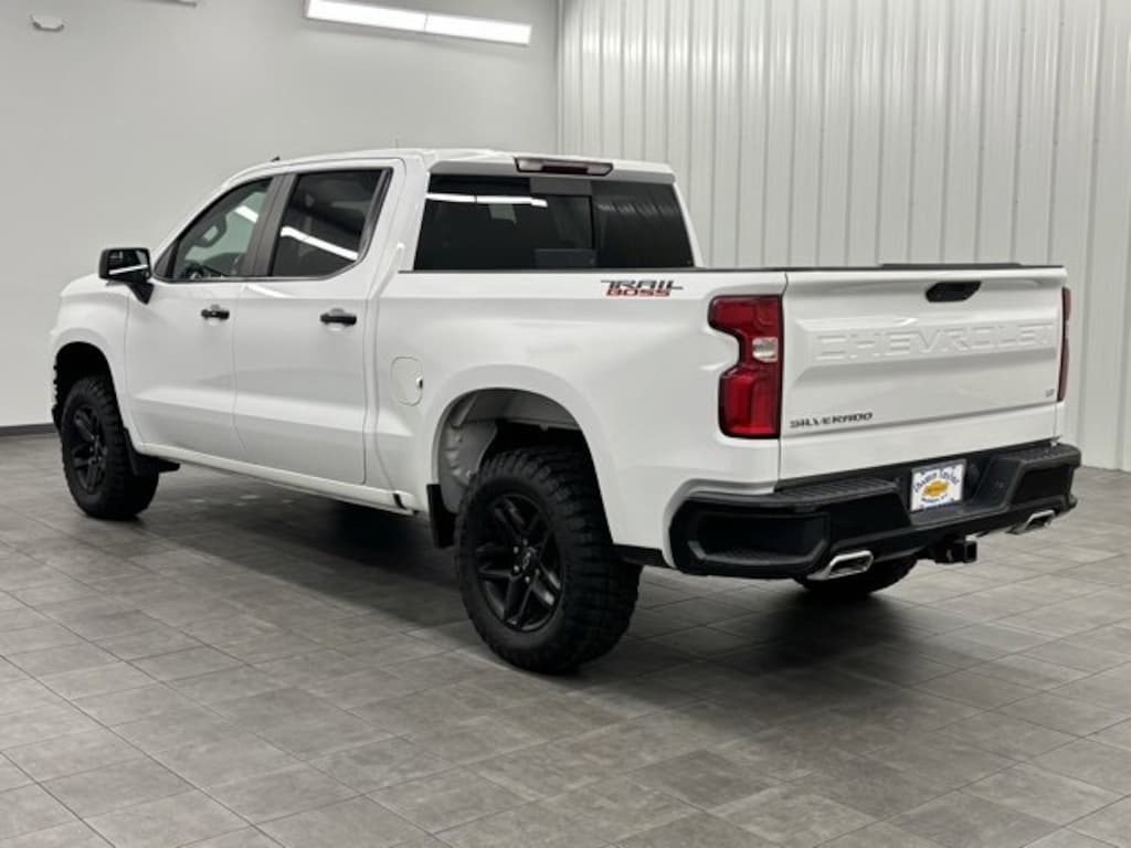 Used 2021 Chevrolet Silverado 1500 LT Trail Boss Truck Crew Cab