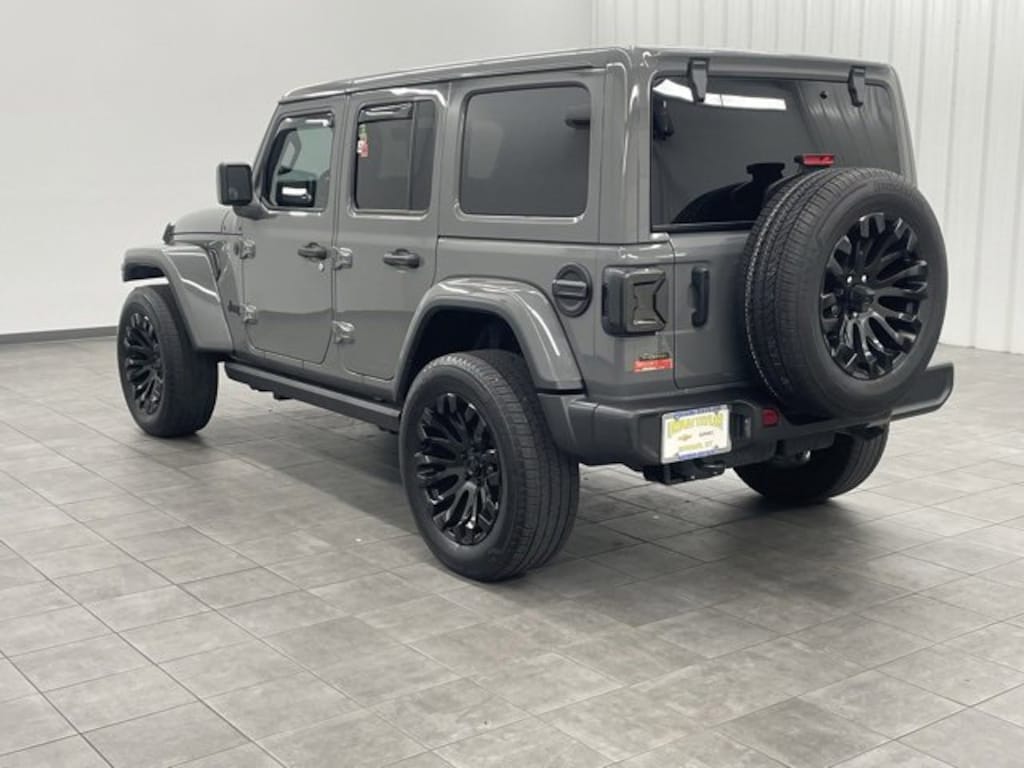 Used 2021 Jeep Wrangler Unlimited Sahara SUV