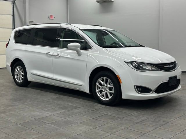 2020 Chrysler Pacifica Van Passenger Van 
