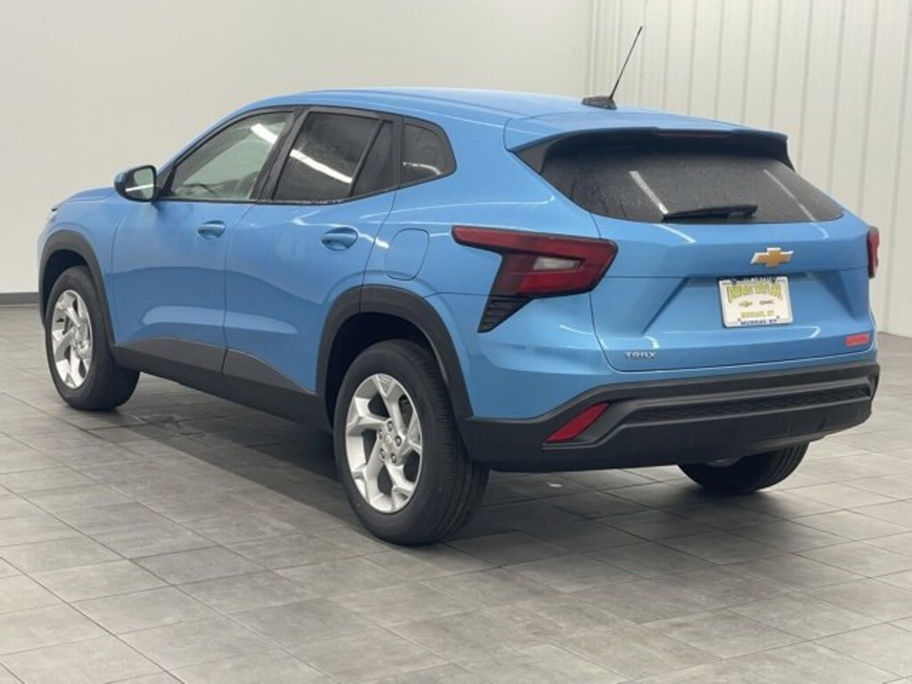 New 2026 Chevrolet Trax LS SUV