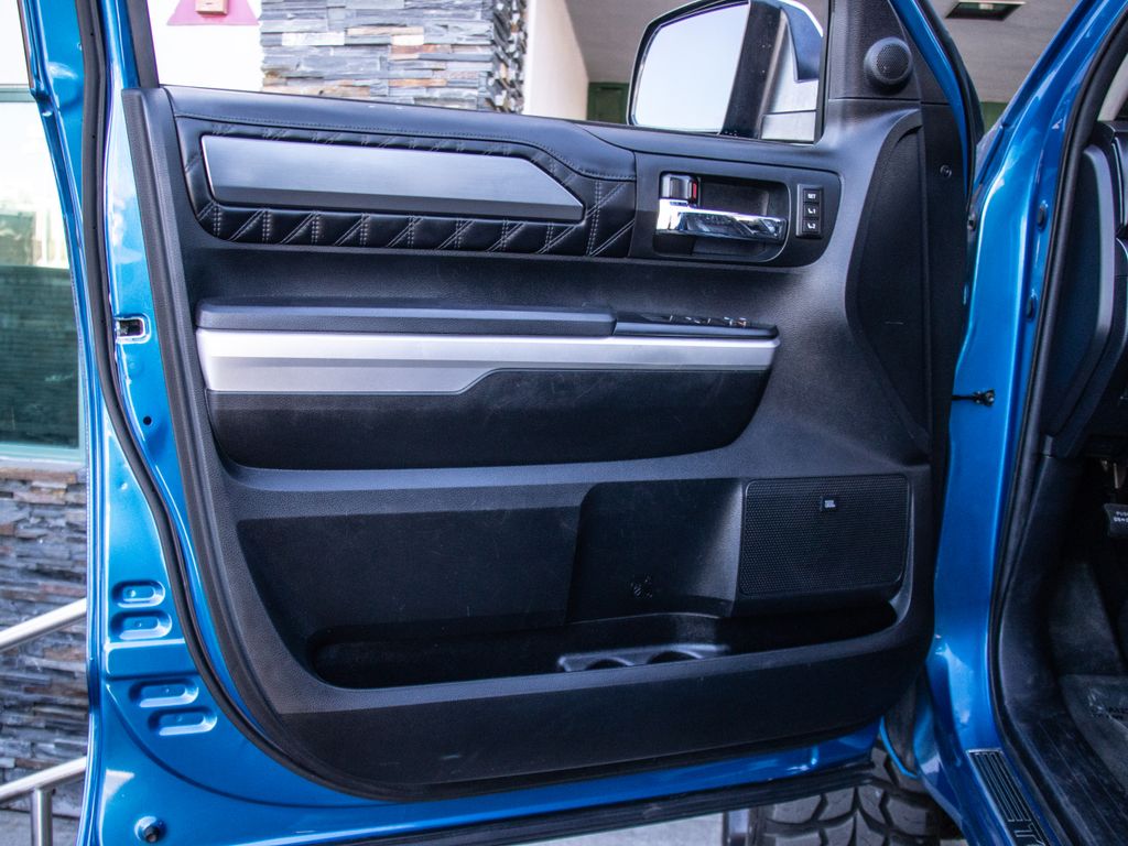 2017 Toyota Tundra Platinum - Photo 9