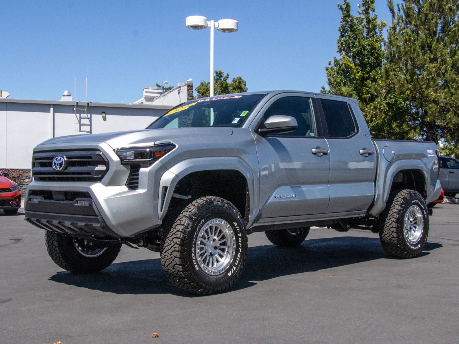 2025 Toyota Tacoma SR5 photo 2