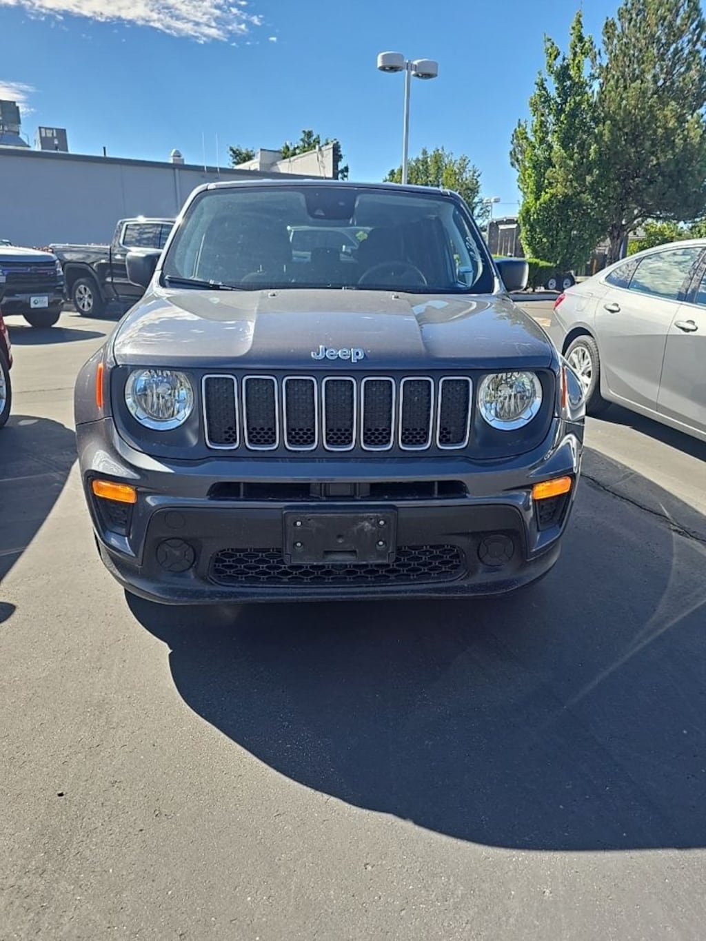 Used 2023 Jeep Renegade Latitude SUV
