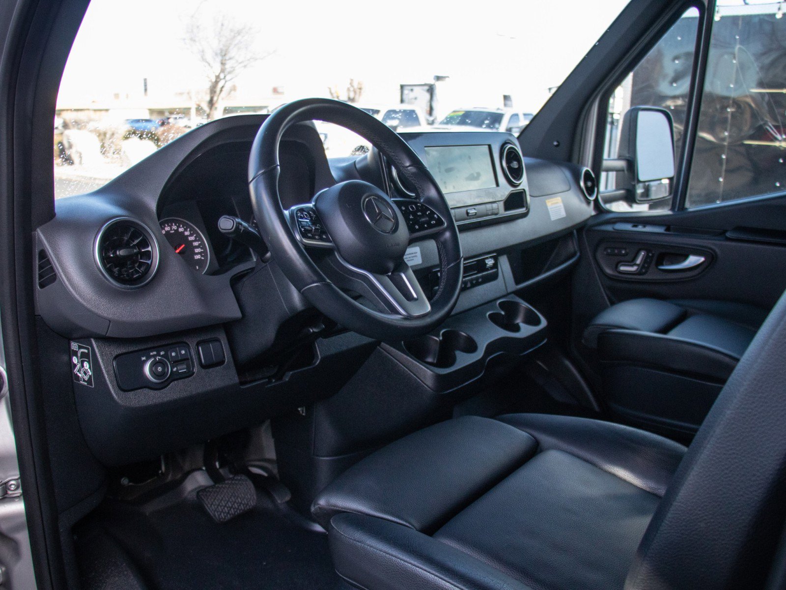 2022 Mercedes-Benz Sprinter Cab Chassis Base - Photo 11