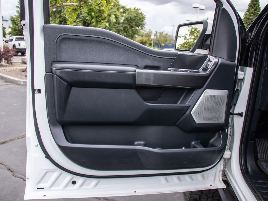 2022 Ford F-150 Lariat - Photo 9