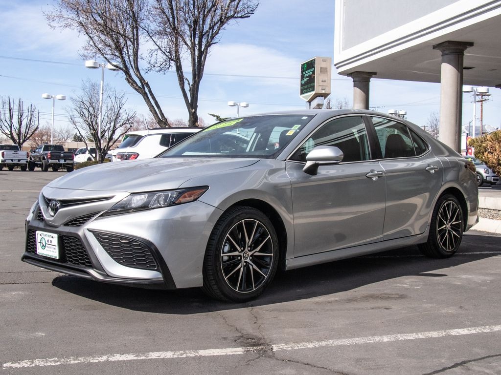 Used 2023 Toyota Camry SE Sedan