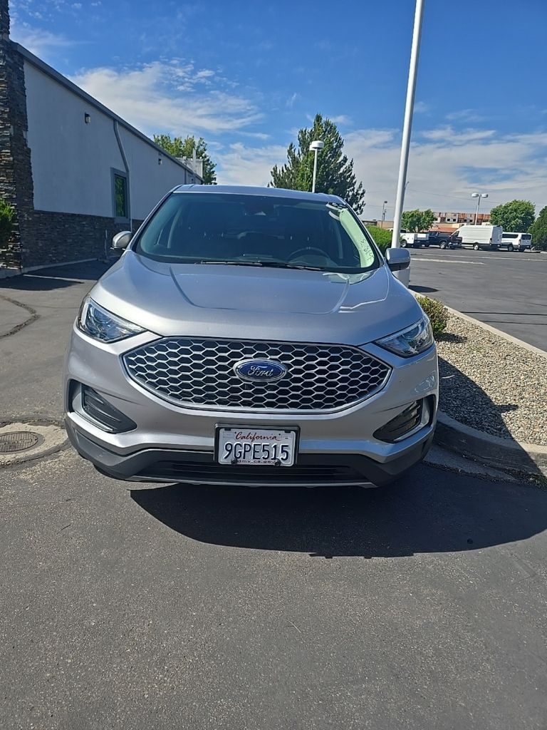 2023 Ford Edge's photo