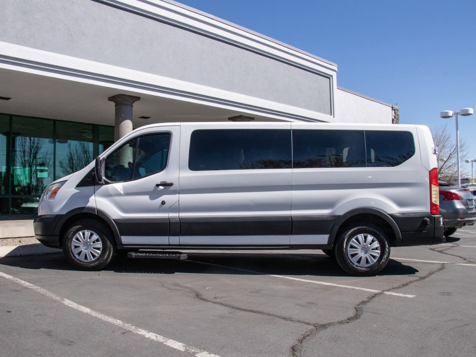 2017 Ford Transit photo 4