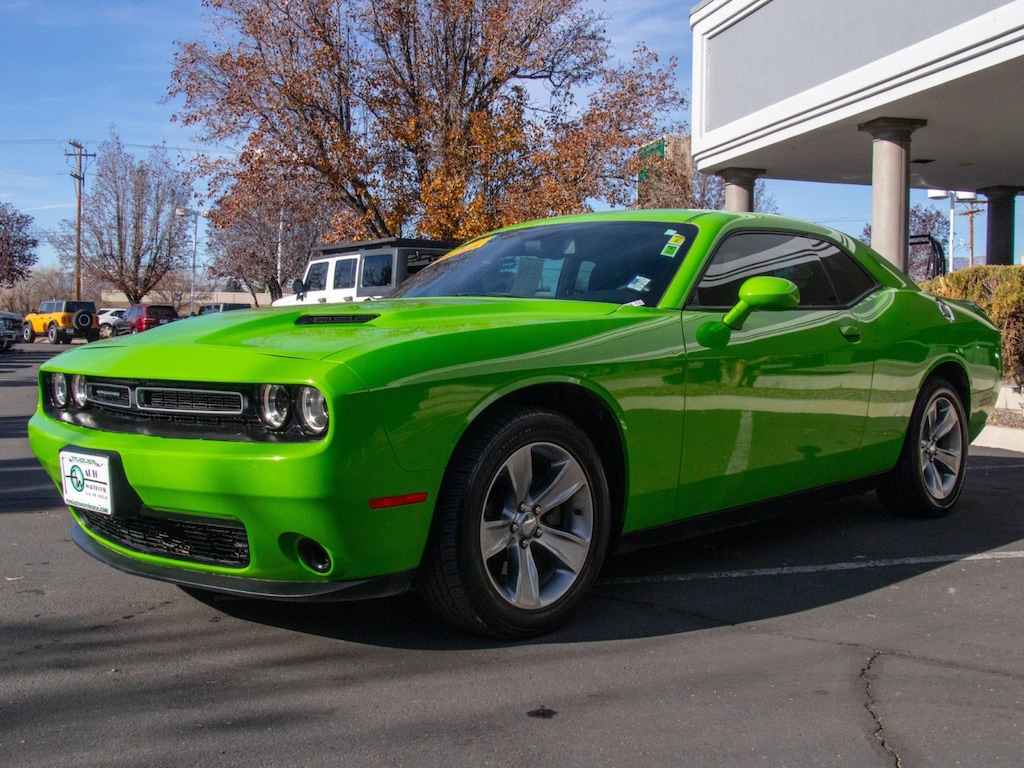 Used 2017 Dodge Challenger SXT Coupe