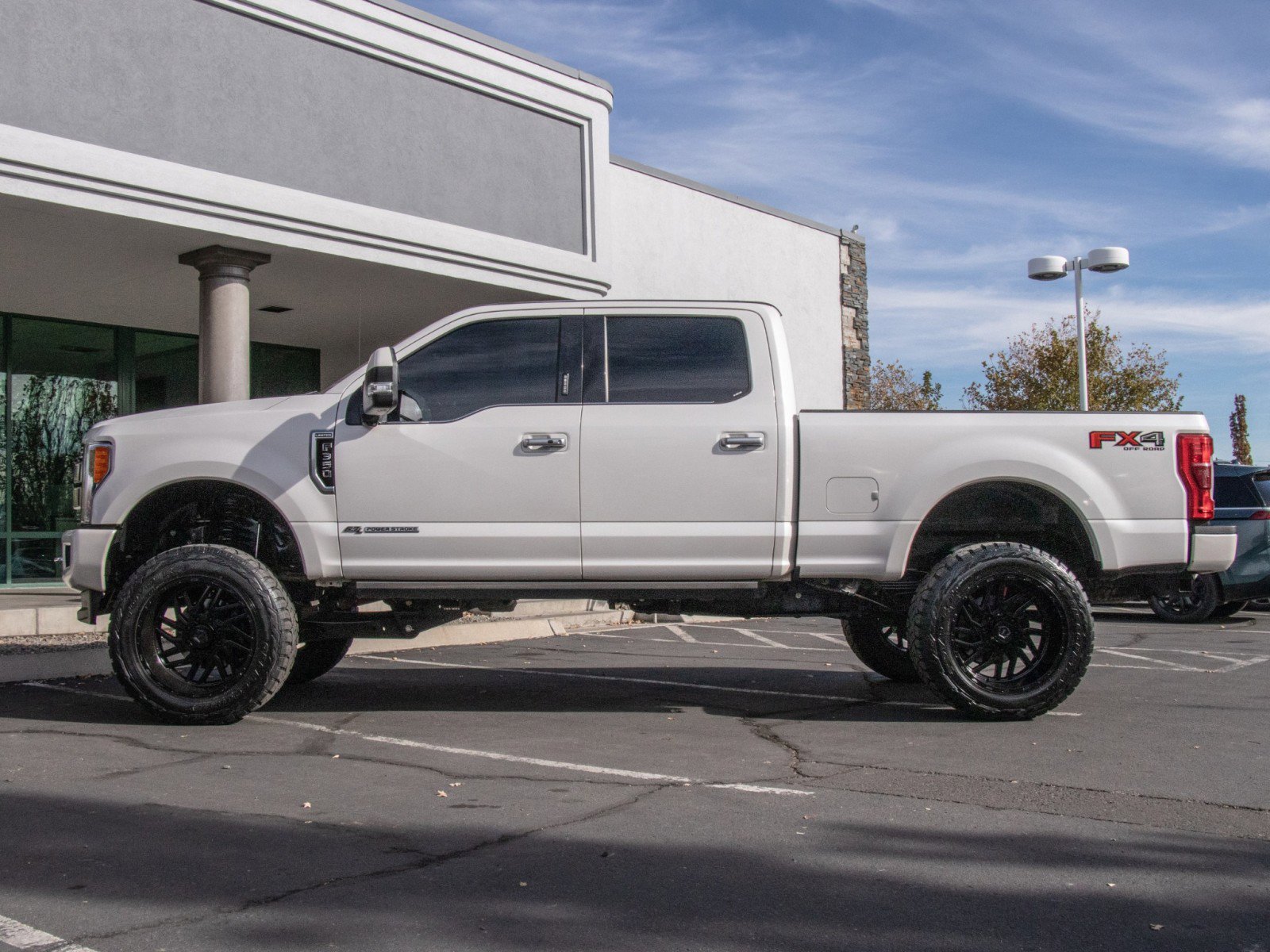 2019 Ford F-350 photo 4
