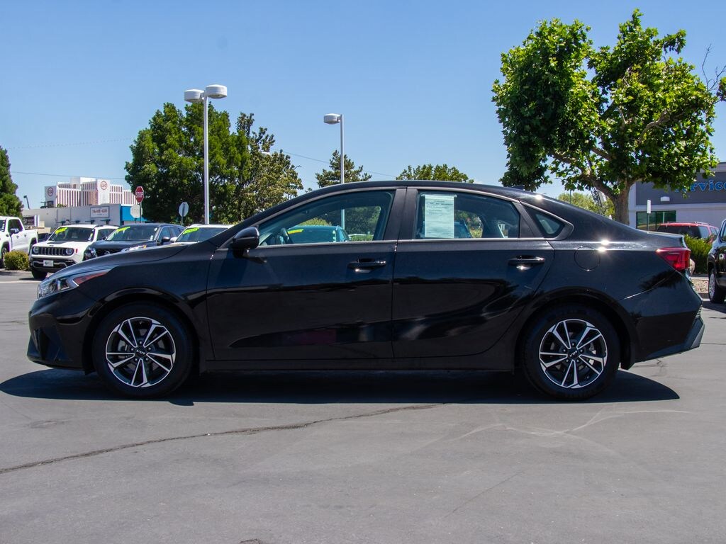 Used 2024 Kia Forte LXS Sedan