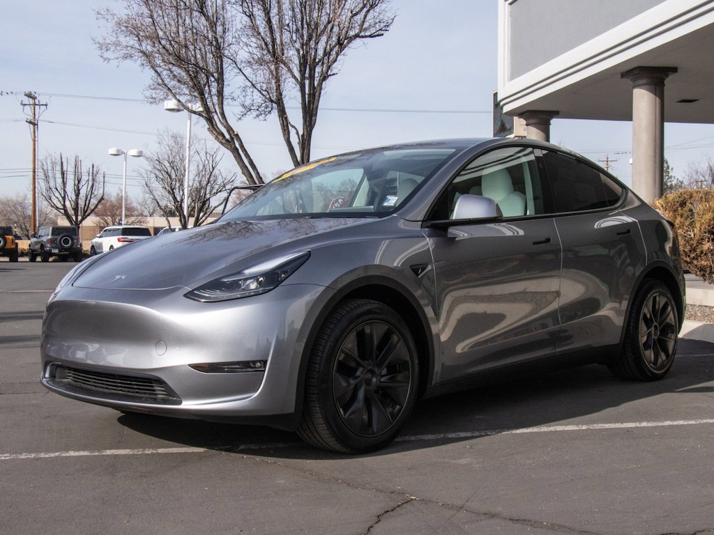 Used 2025 Tesla Model Y Long Range SUV