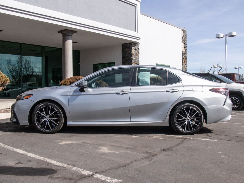 Used 2023 Toyota Camry SE Sedan