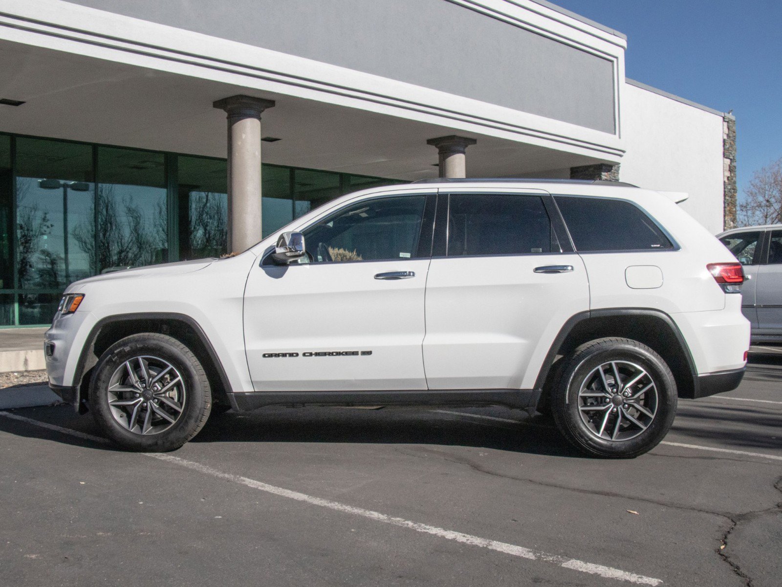 2022 Jeep Cherokee Limited photo 3