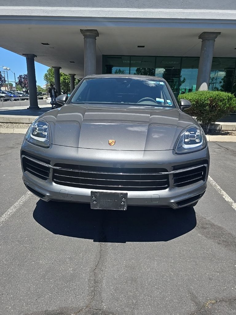 2019 Porsche Cayenne -'s photo