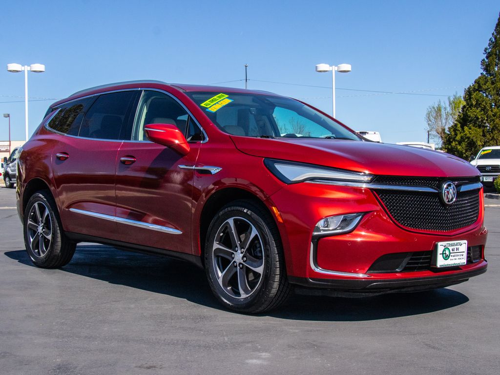 2022 Buick Enclave Essence