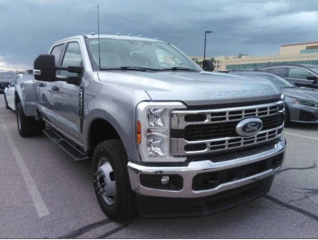 Used 2024 Ford F-350  Truck Crew Cab