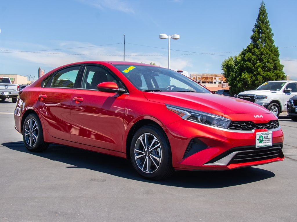 Used 2024 Kia Forte LXS Sedan