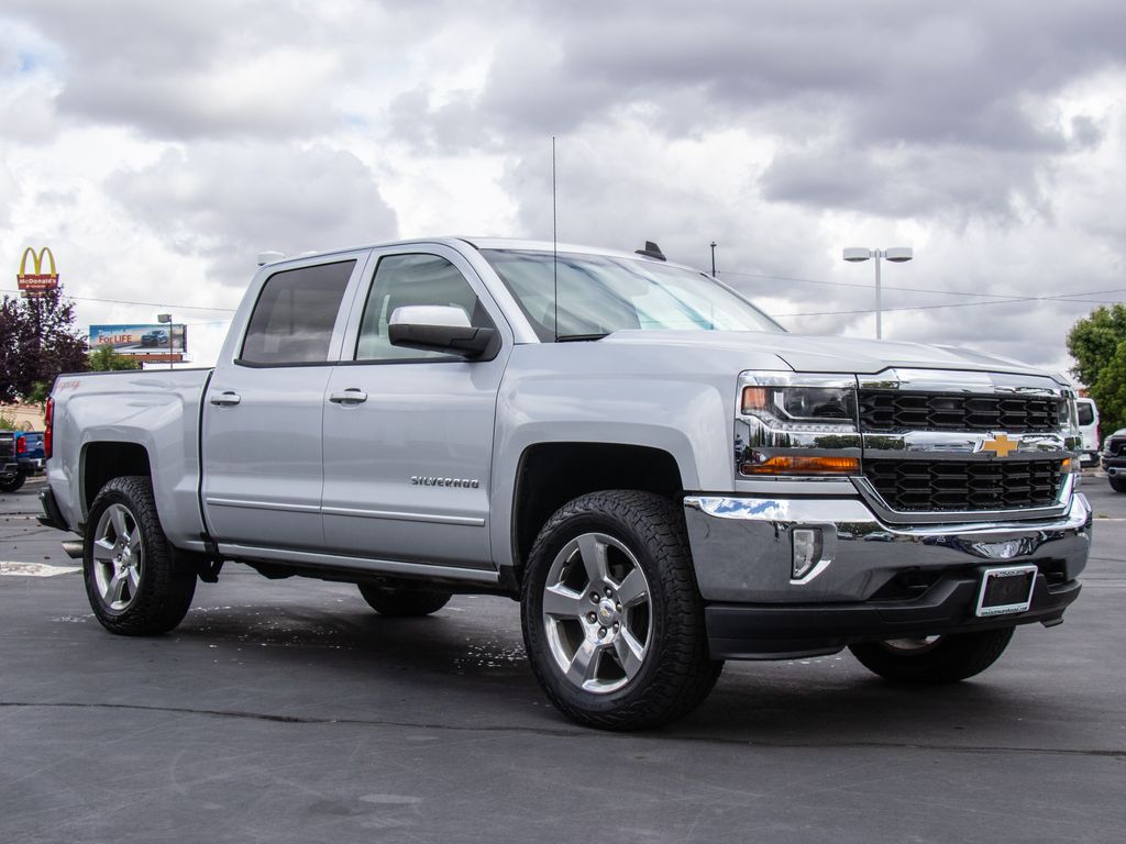 2017 Chevrolet Silverado 1500 LT 4X4 Crew Cab Short Box's photo