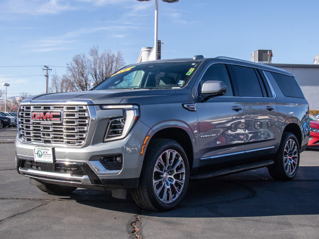 Used 2025 GMC Yukon XL Denali SUV