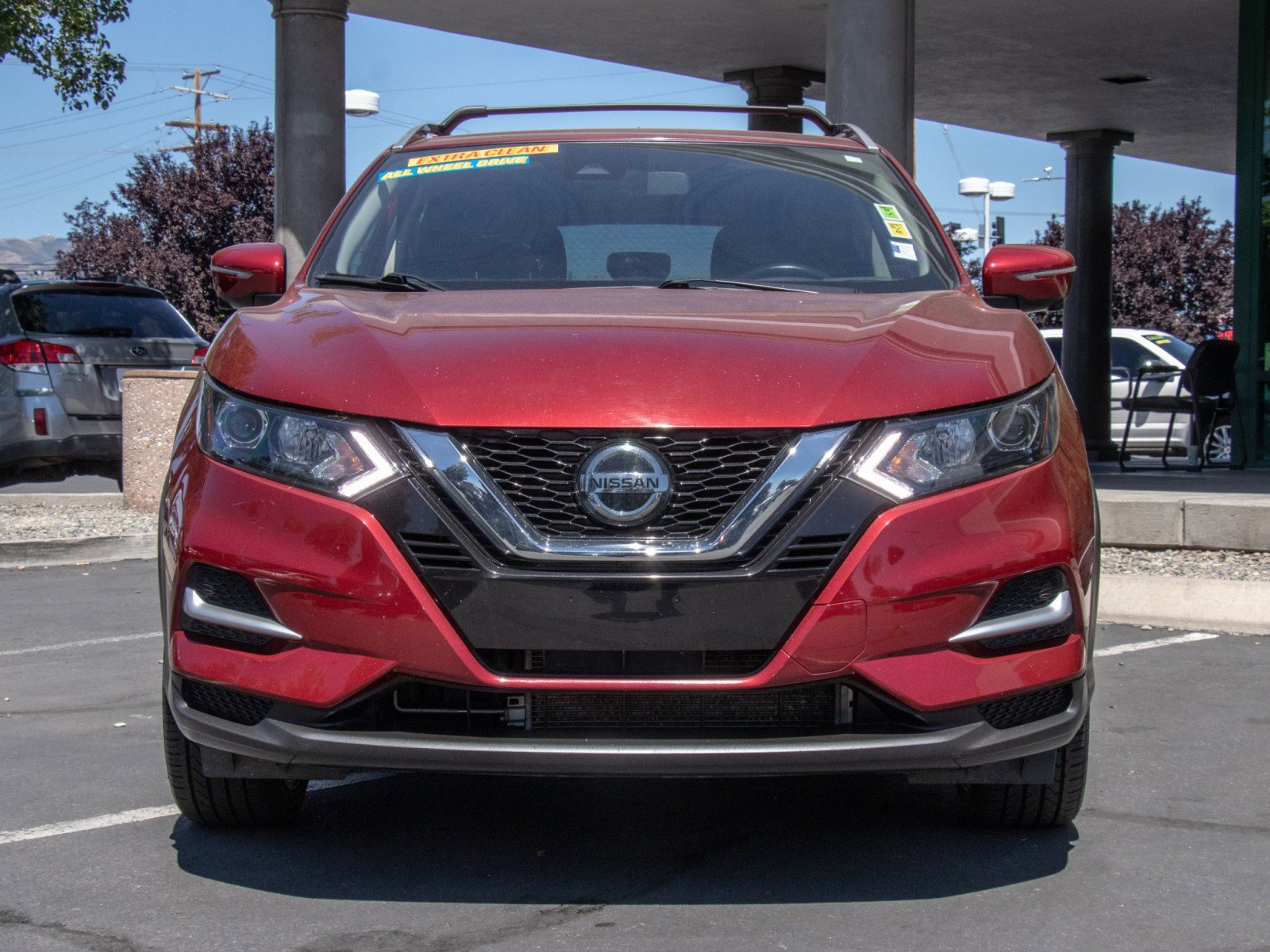 2022 Nissan Rogue Sport SL photo 2