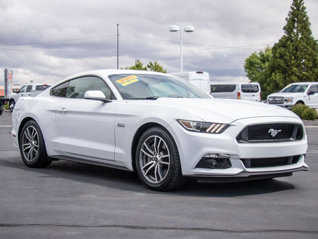 2015 Ford Mustang GT Coupe Premium's photo