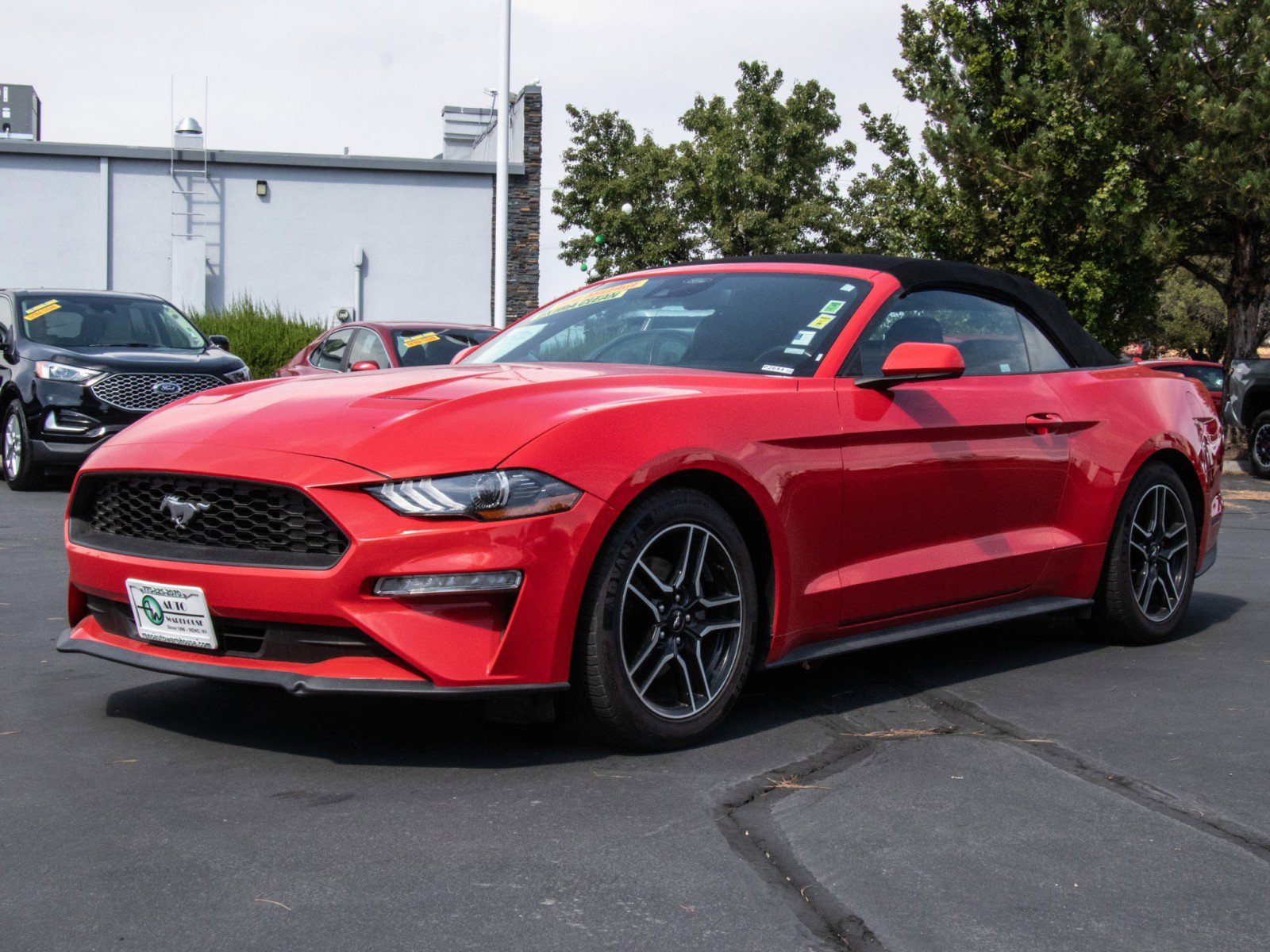 2023 Ford Mustang EcoBoost photo 3