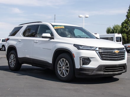 2023 Chevrolet Traverse LT Leather SUV