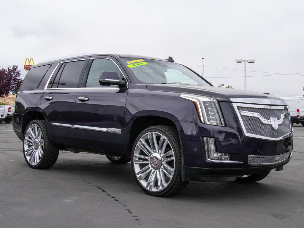 2018 Cadillac Escalade AWD Platinum's photo
