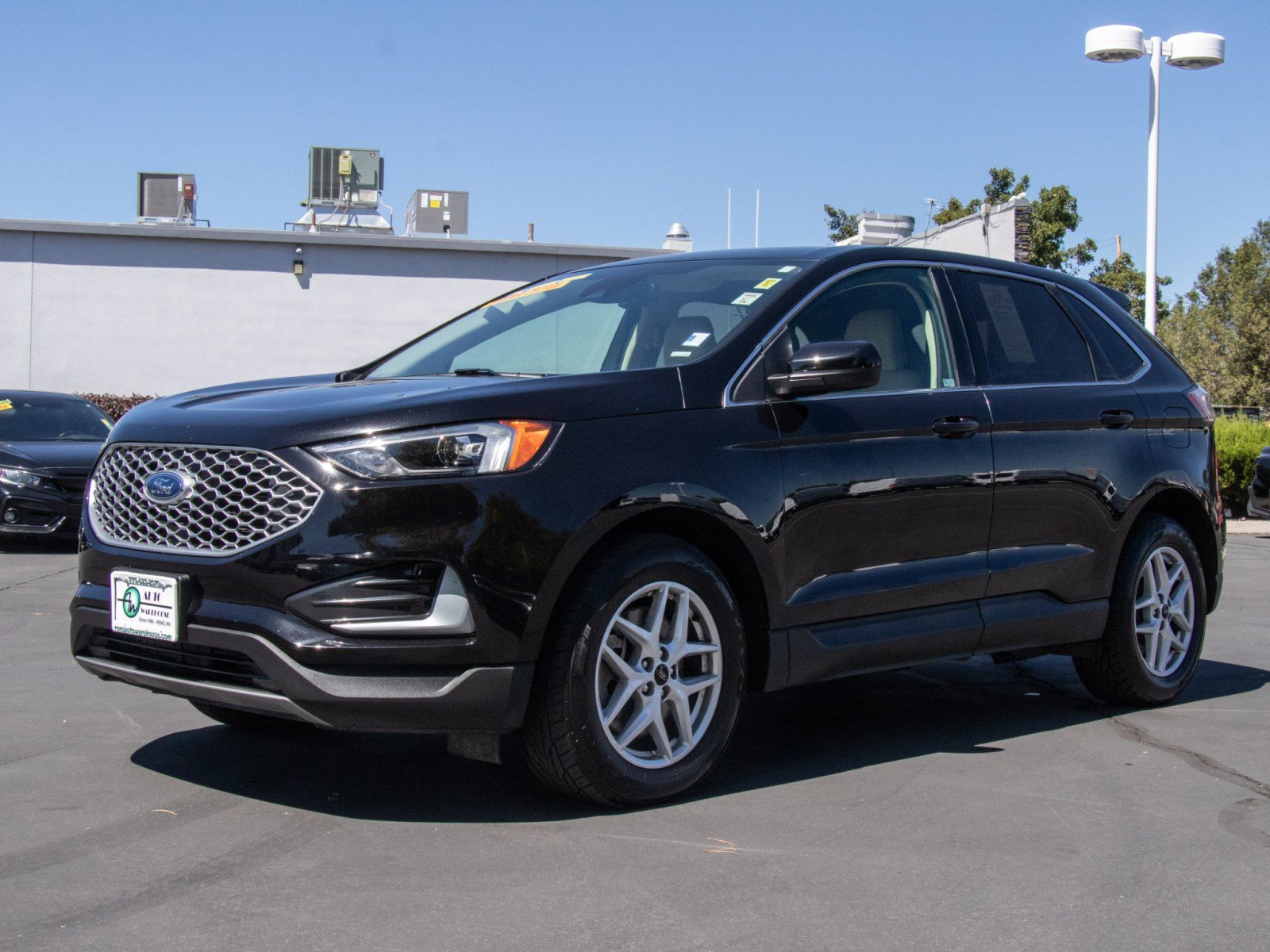 2023 Ford Edge SEL photo 3