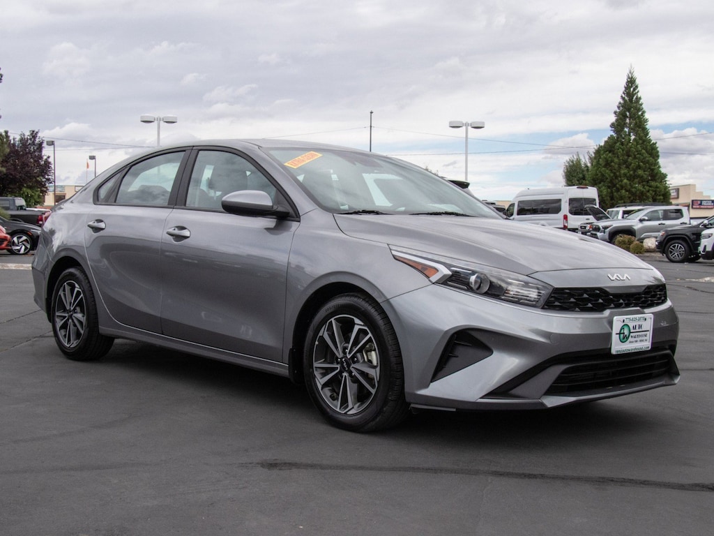 Used 2023 Kia Forte LXS Sedan