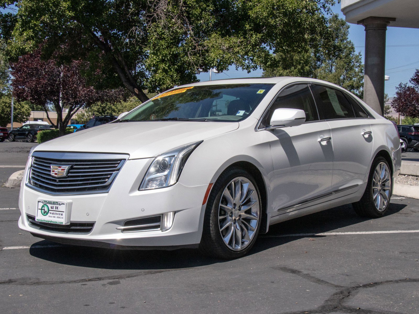 2016 Cadillac XTS V-Sport Platinum photo 2