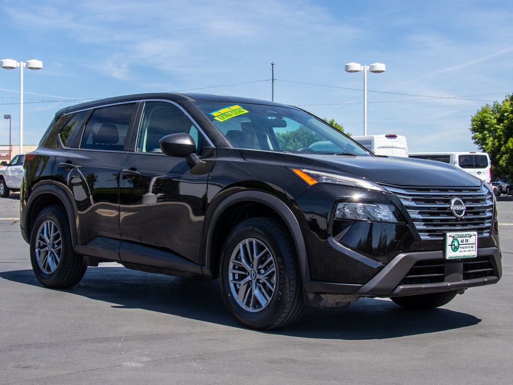 2024 Nissan Rogue S AWD's photo
