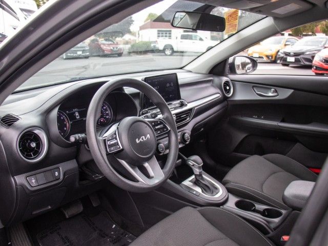 2023 Kia Forte LXS - Photo 11