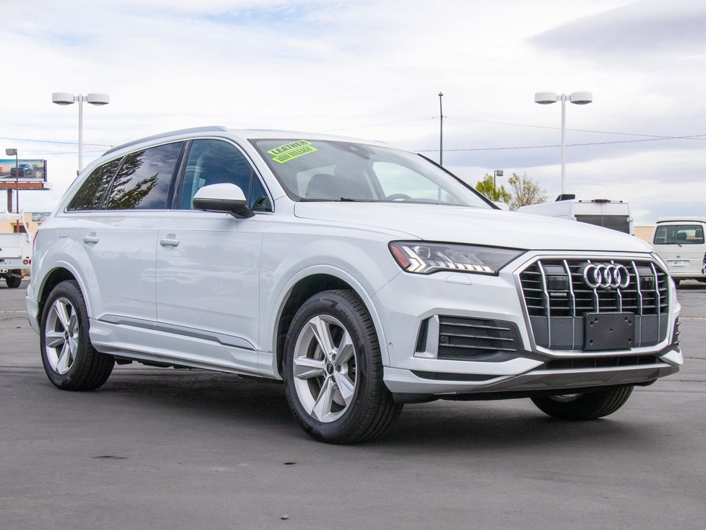 2024 Audi Q7 45 Premium Plus quattro Tiptronic's photo
