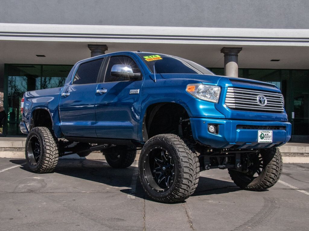 Used 2017 Toyota Tundra Platinum 5.7L V8 w/FFV Truck CrewMax